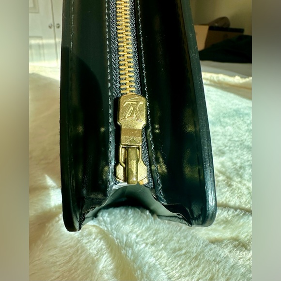 Louis Vuitton Black Epi Pouchette Homme Clutch - Picture 9 of 15